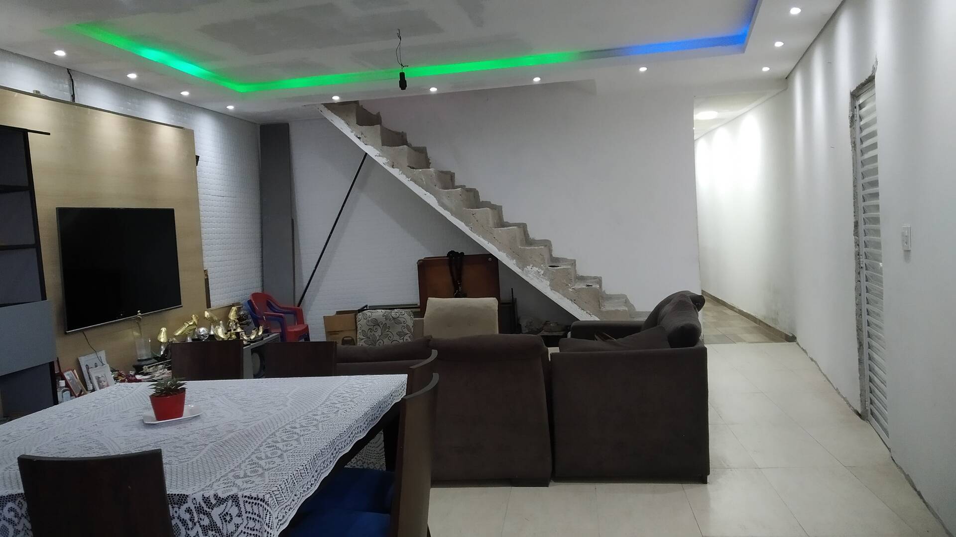 Sobrado à venda e aluguel com 4 quartos, 240m² - Foto 7