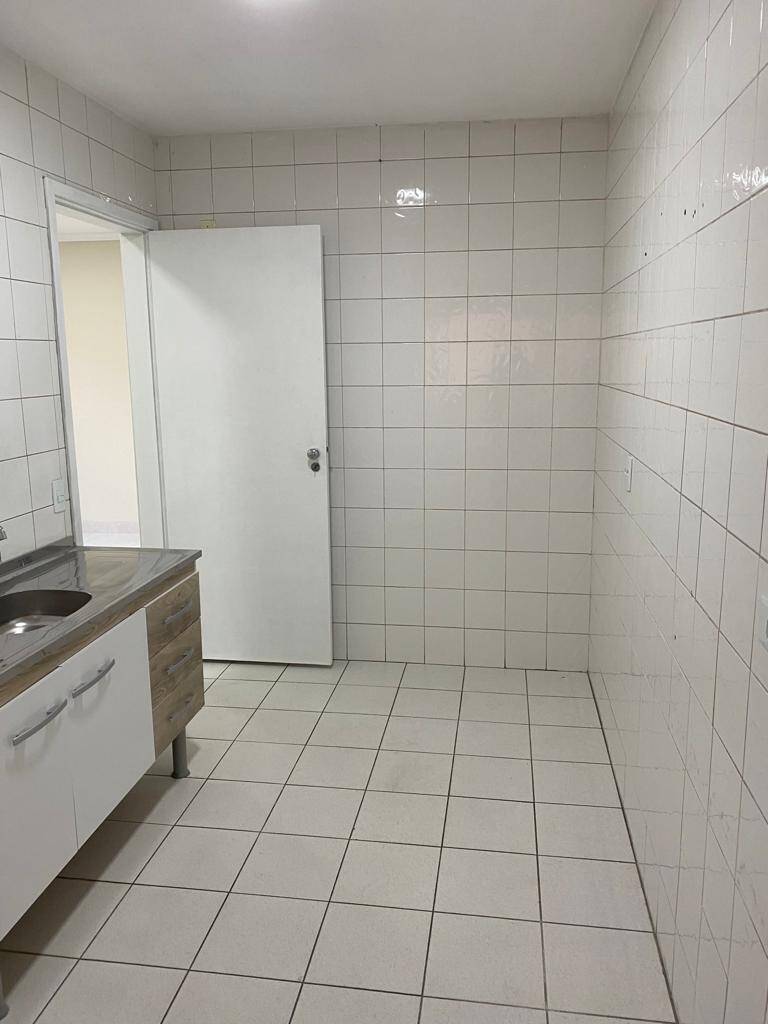 Apartamento à venda com 2 quartos, 55m² - Foto 3