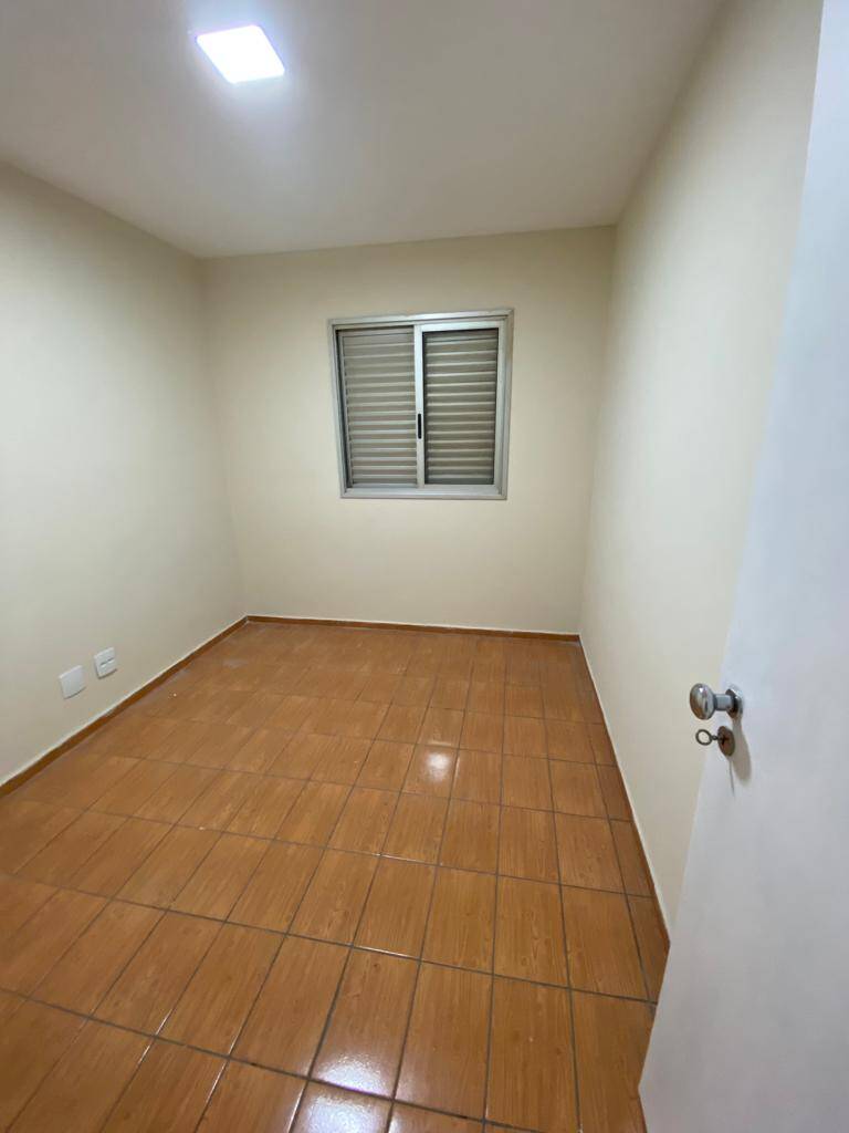 Apartamento à venda com 2 quartos, 55m² - Foto 14