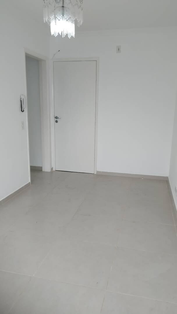 Apartamento à venda com 1 quarto, 44m² - Foto 2