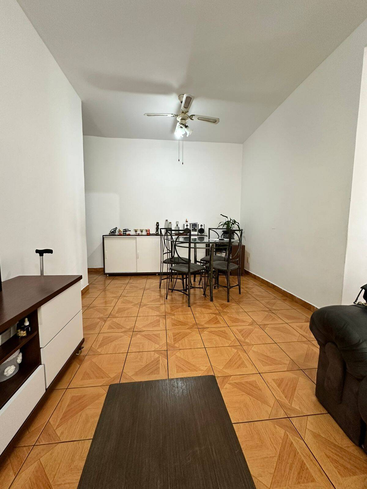 Apartamento à venda com 2 quartos, 63m² - Foto 3