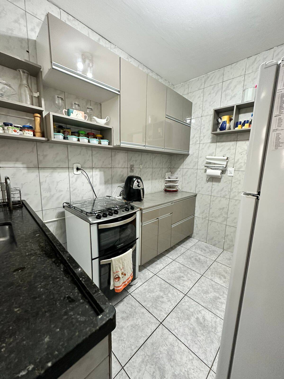 Apartamento à venda com 2 quartos, 63m² - Foto 8