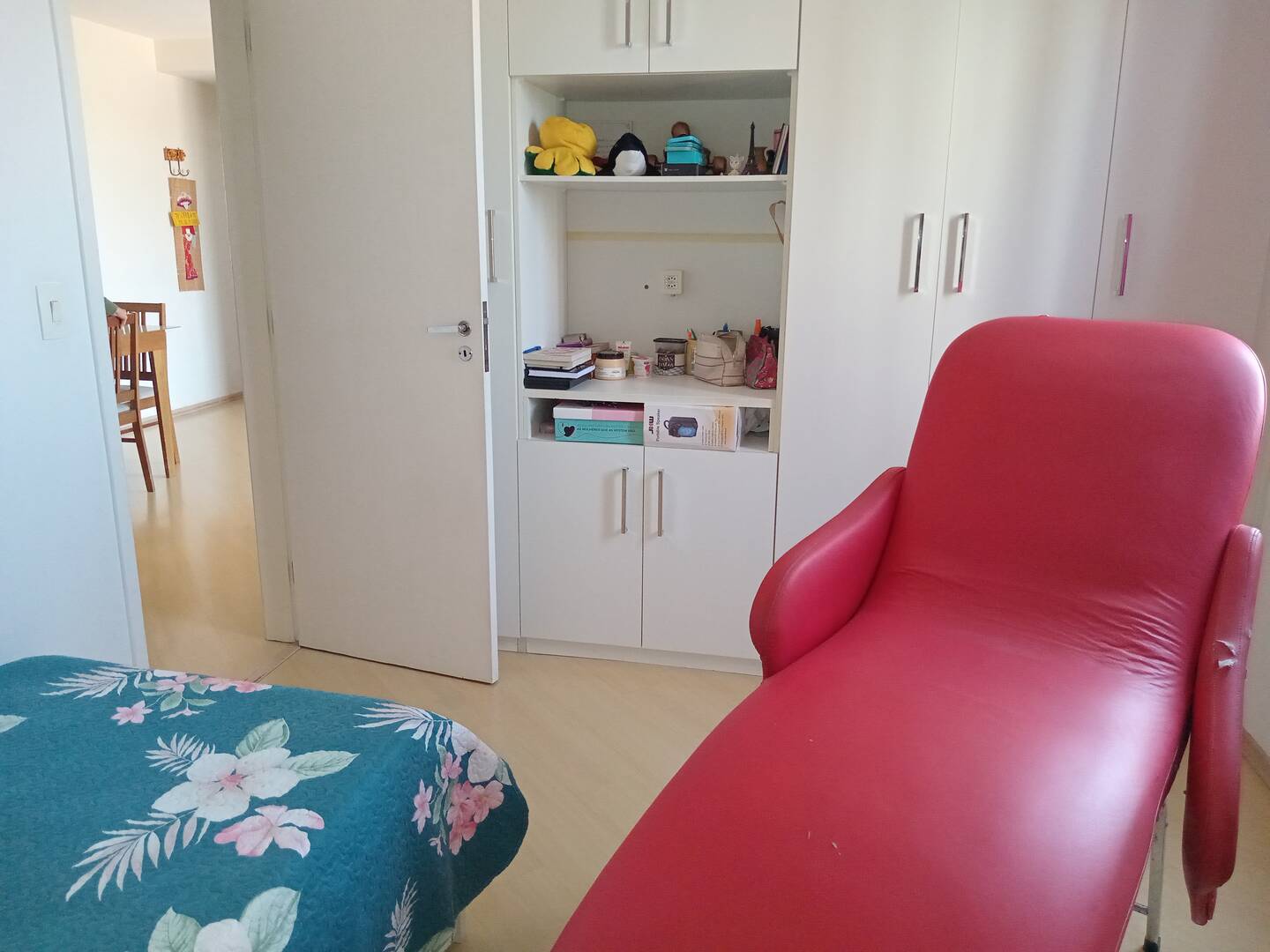 Apartamento à venda com 2 quartos, 64m² - Foto 9