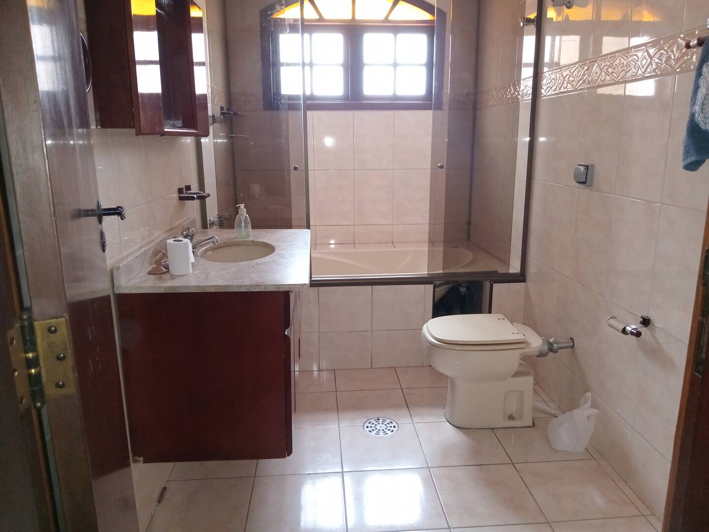 Sobrado à venda e aluguel com 3 quartos, 343m² - Foto 3